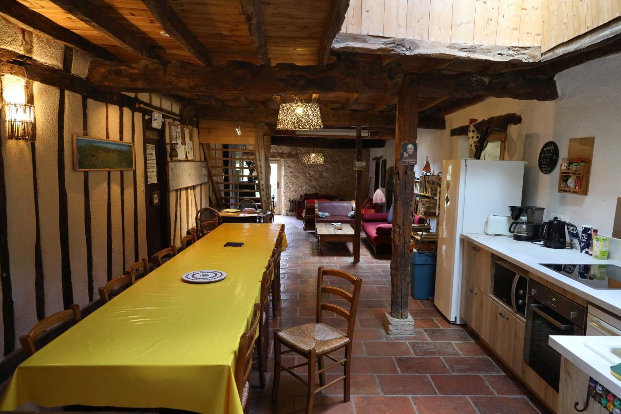Auberge de jeunesse Le Grangé à Giscaro Extérieur photo