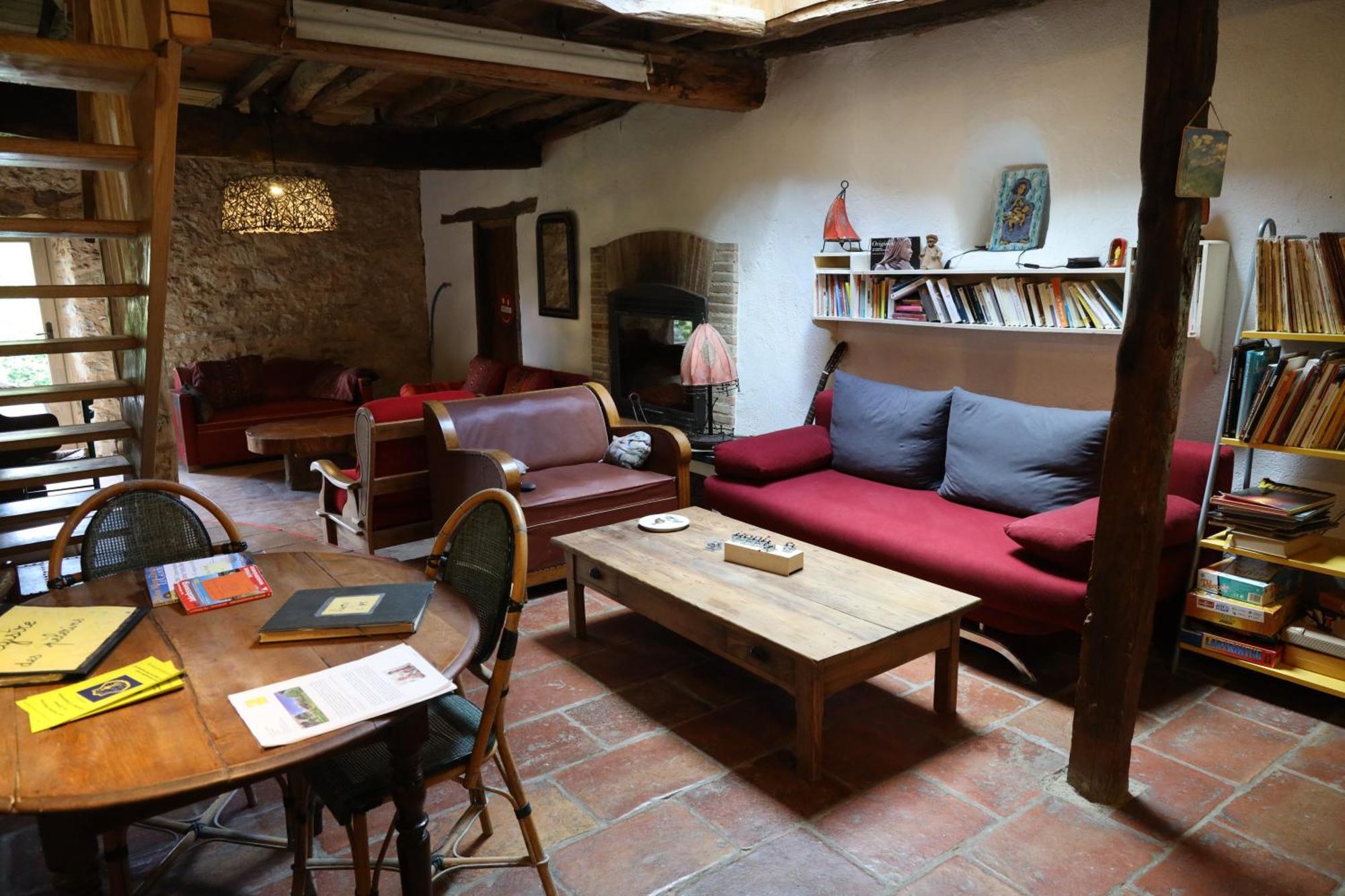 Auberge de jeunesse Le Grangé à Giscaro Extérieur photo